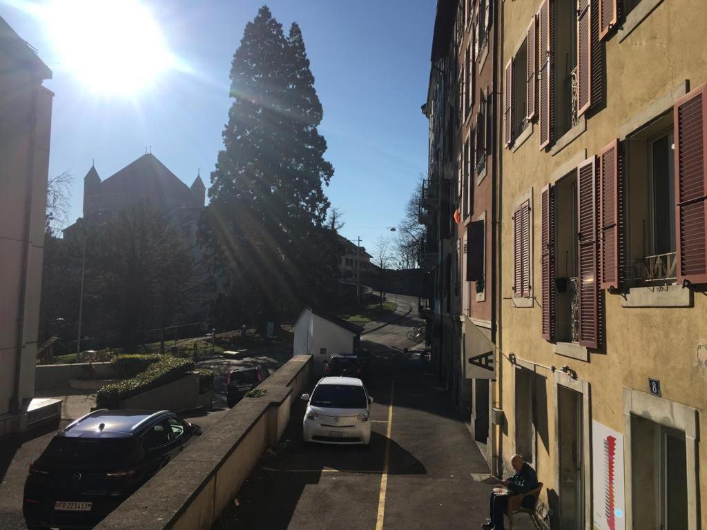 Parking Voiture & Appartement 2Pcs Lausanne Centre Exterior photo